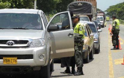 Policía y Ejército le ponen freno al contrabando de ganado en Cesar y La Guajira