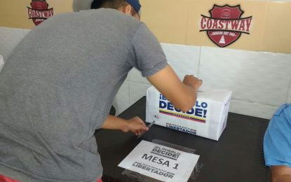 En Valledupar, venezolanos salieron a votar en plebiscito simbólico
