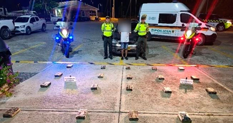 Cargo with more than 20 kilos of cocaine falls