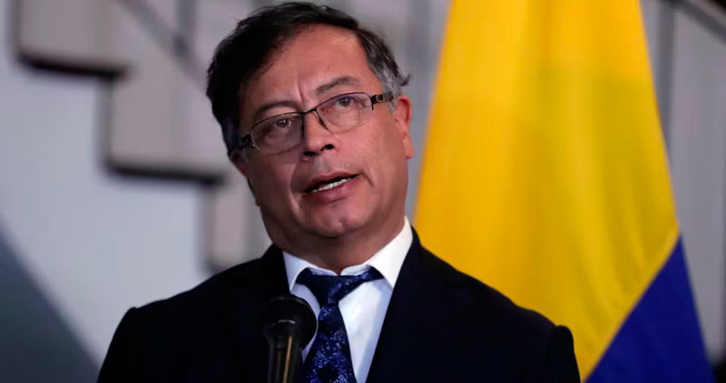 Gustavo Petro criticized the truck drivers for participating in marches