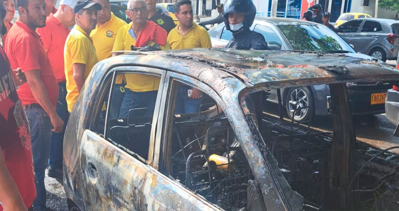 A taxi caught fireplace within the space of ​​Las Delicias